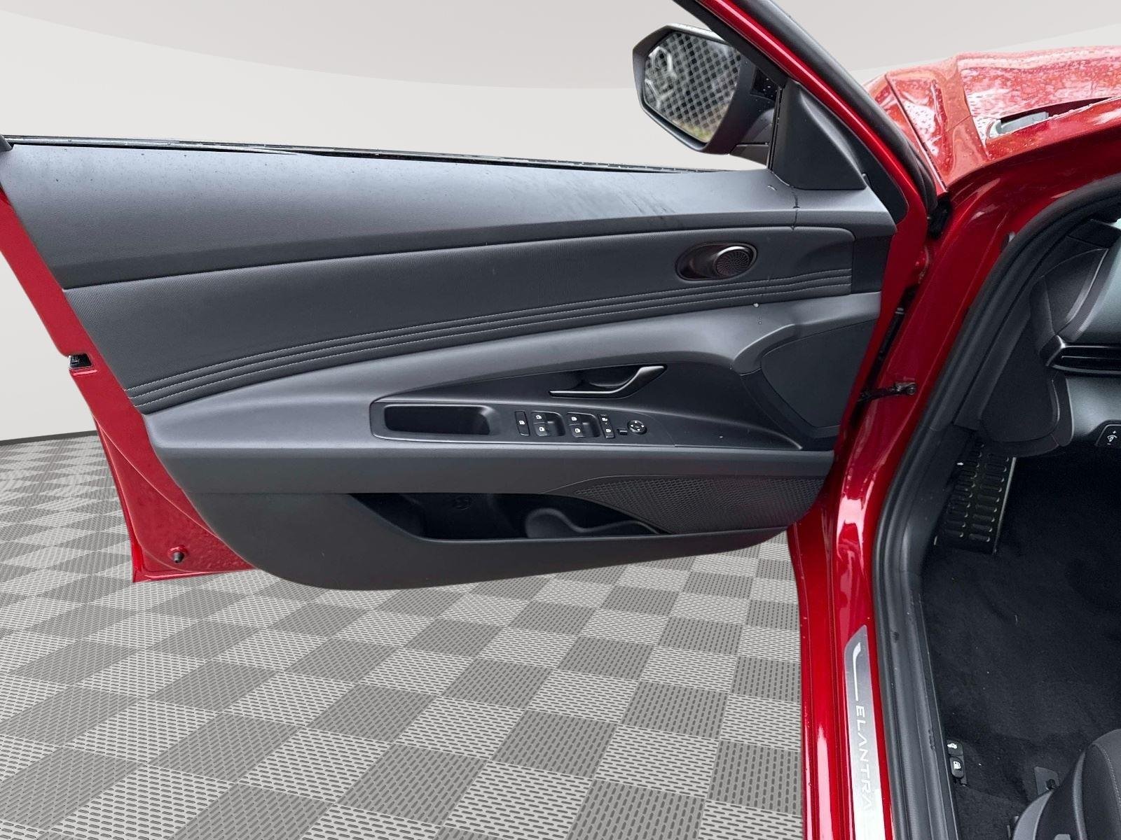 New 2025 Ultimate Red Hyundai SEL Sport image 17