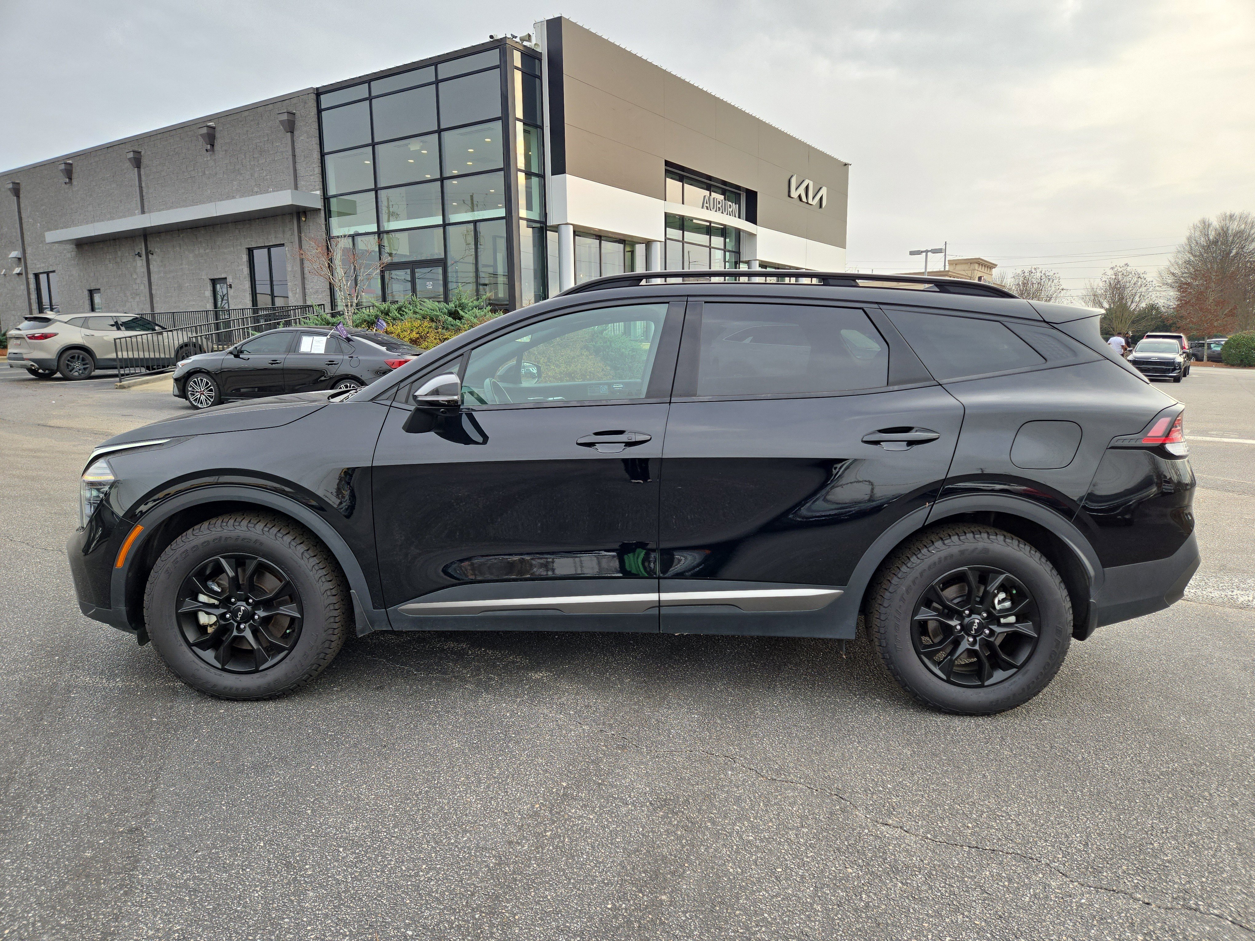 Used 2024 Ebony Black Kia X-Pro Prestige image 10