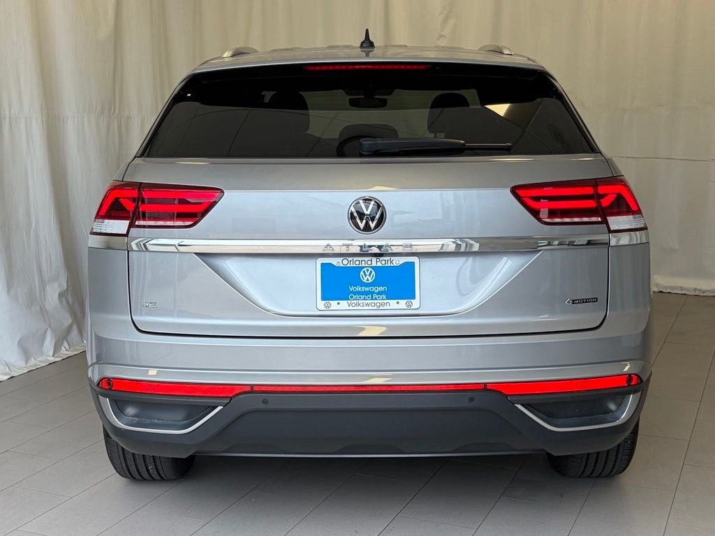 Certified Used 2023 Silver Metallic Volkswagen 2.0T SE w/Technology image 4