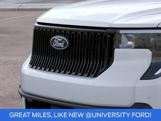 Used 2025 White Ford Lobo Standard image 18
