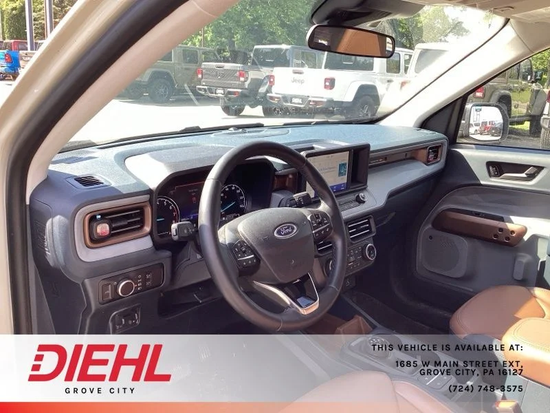 Used 2024  Ford Lariat image 22