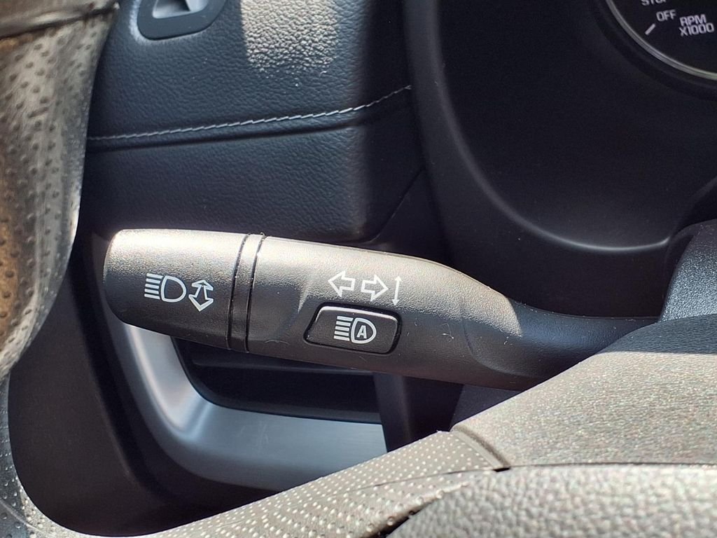 Used 2024 Black GMC SLE image 23