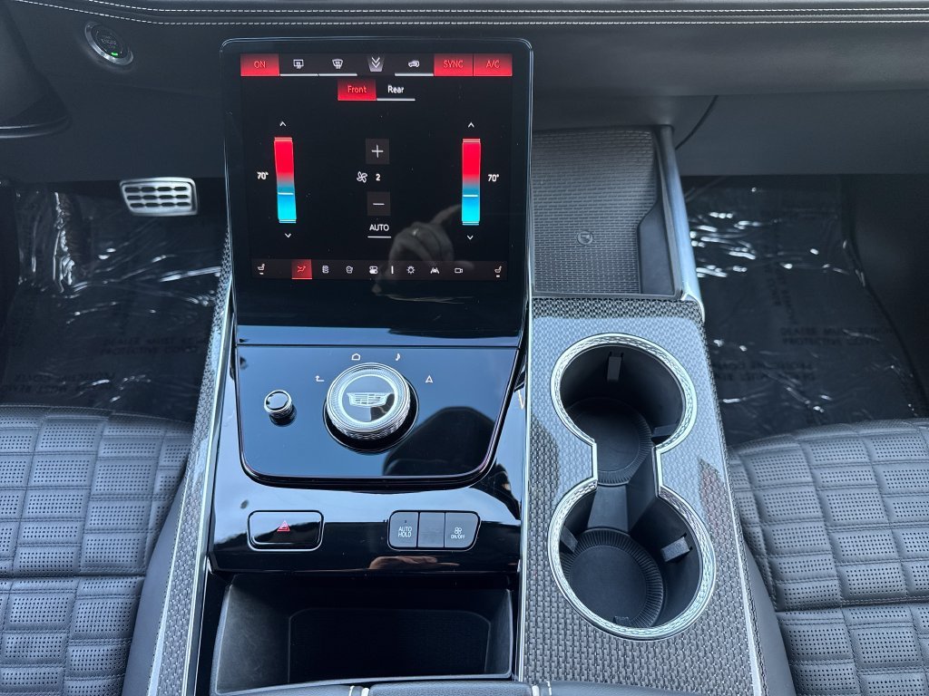 2026 Cadillac Escalade ESV V-Series - Photo 22