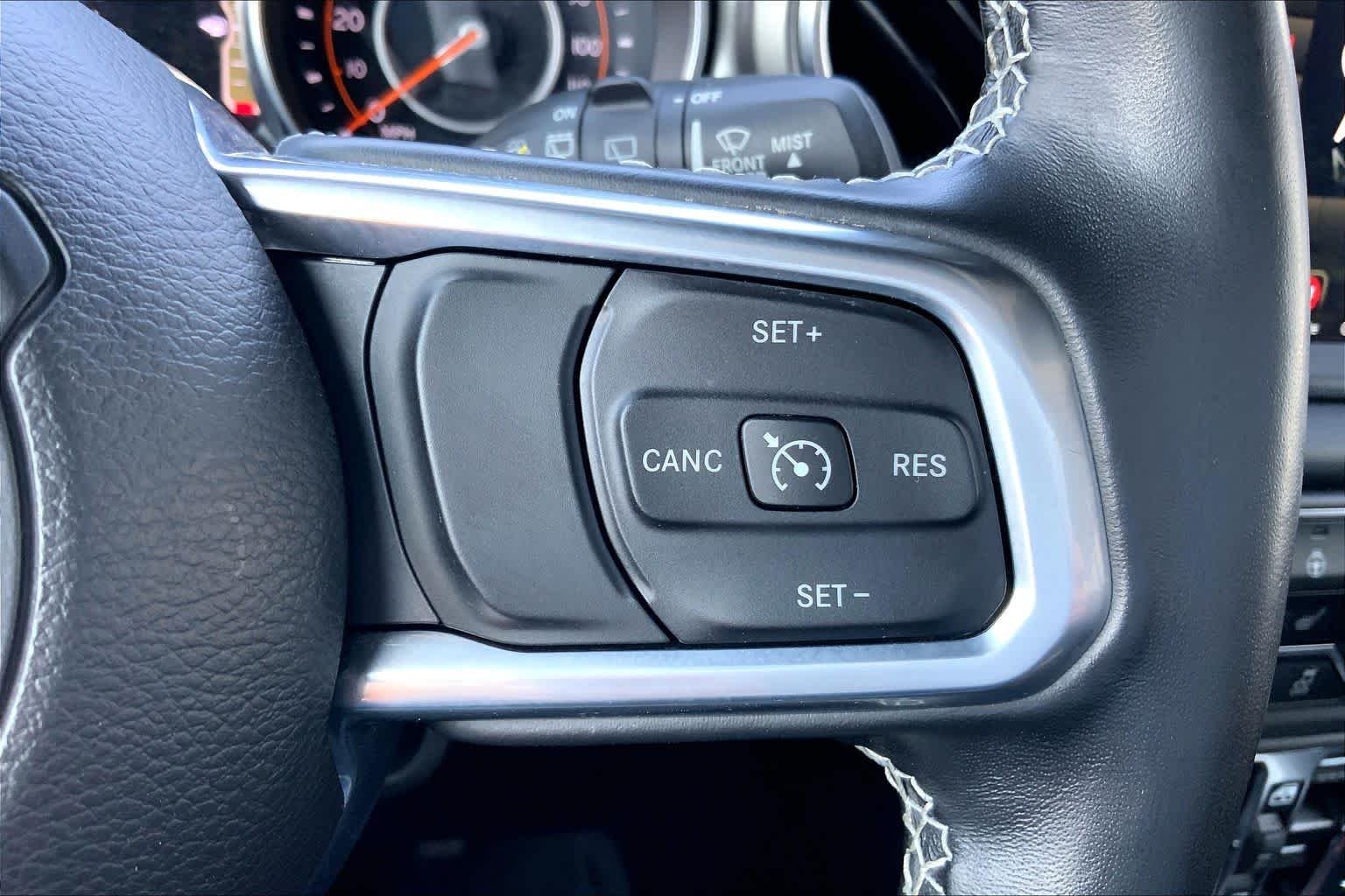Used 2021 Bright White Clearcoat Jeep Unlimited Sahara image 23