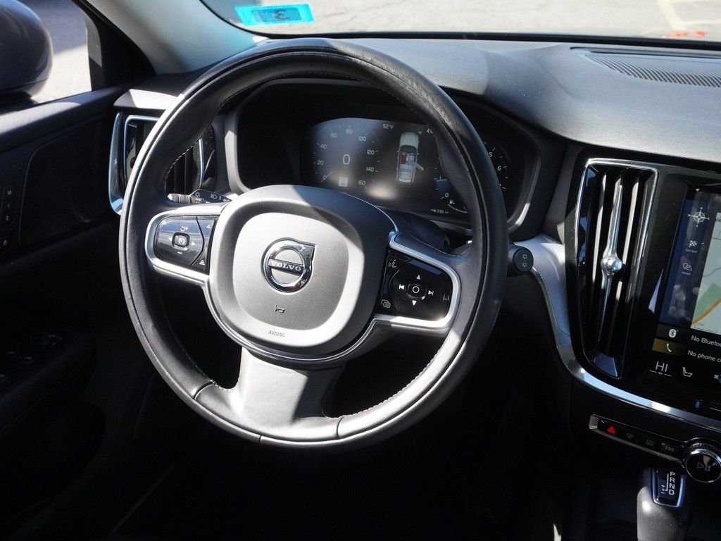 Used 2020 Gray Volvo T5 image 33