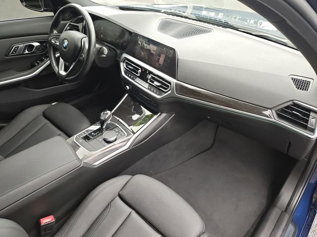 Used 2021 Blue BMW 330i image 33
