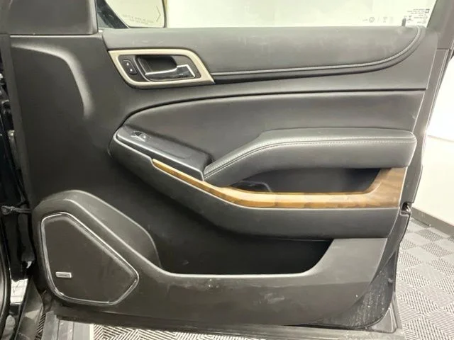 Used 2019 Black GMC Denali image 10