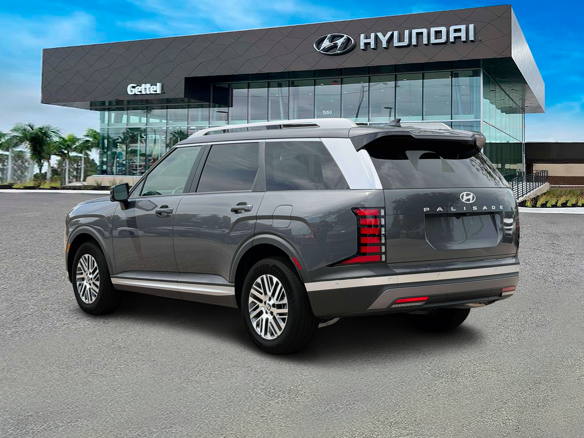 New 2027 Gray Hyundai SEL Premium FWD image 18