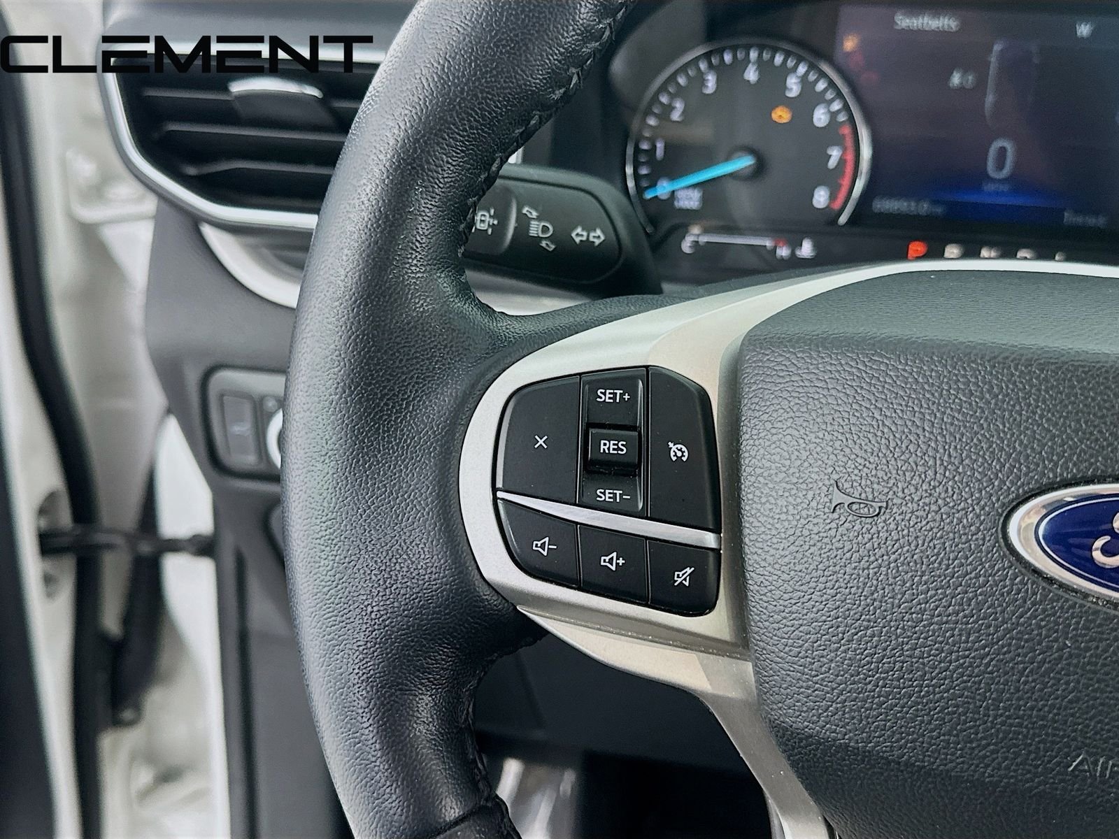 Used 2022 White Ford XLT image 15