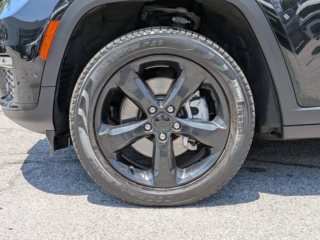 Used 2023 Black Jeep Limited image 32