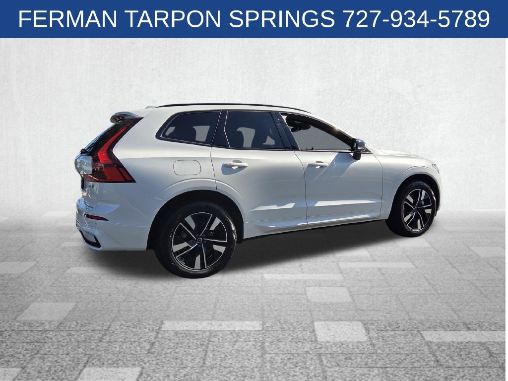 New 2026 Crystal White Volvo Core image 7