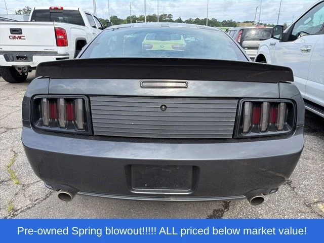 Used 2008 Gray Ford GT Premium image 6