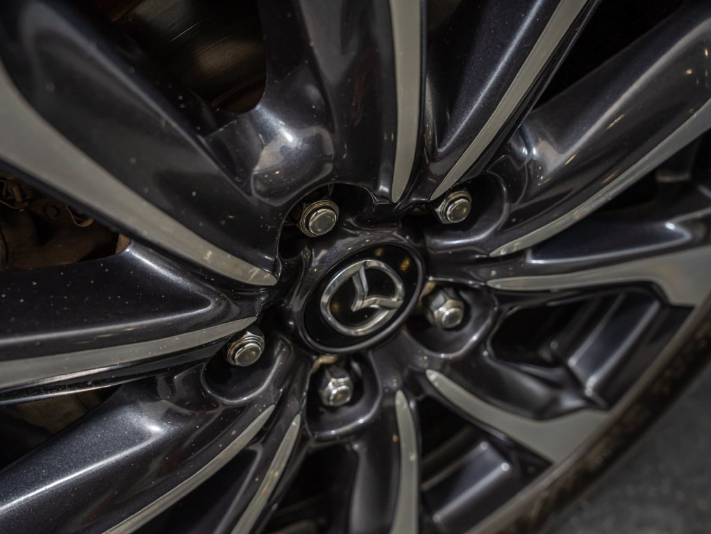 Used 2019 Ceramic Metallic Mazda Touring image 8