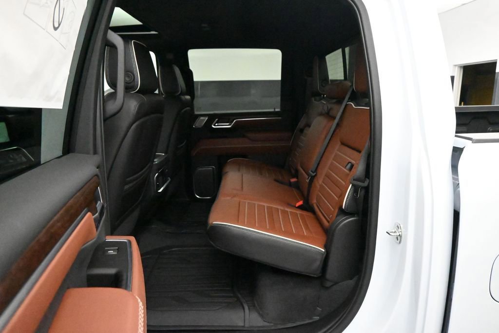 2026 GMC Sierra 3500HD Denali Ultimate - Photo 17