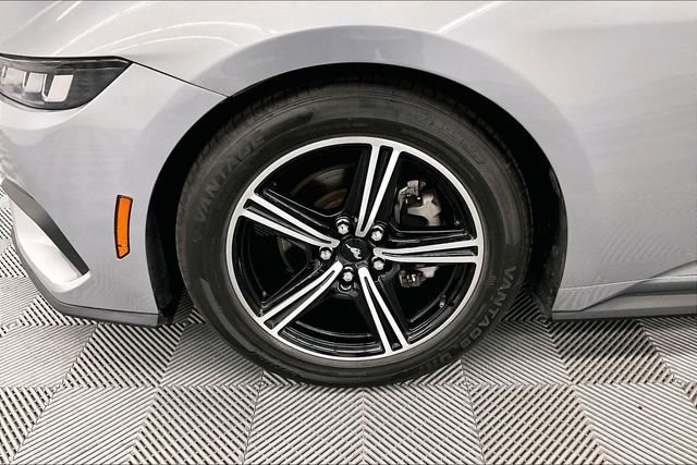 2024 Ford Mustang EcoBoost Premium - Photo 10