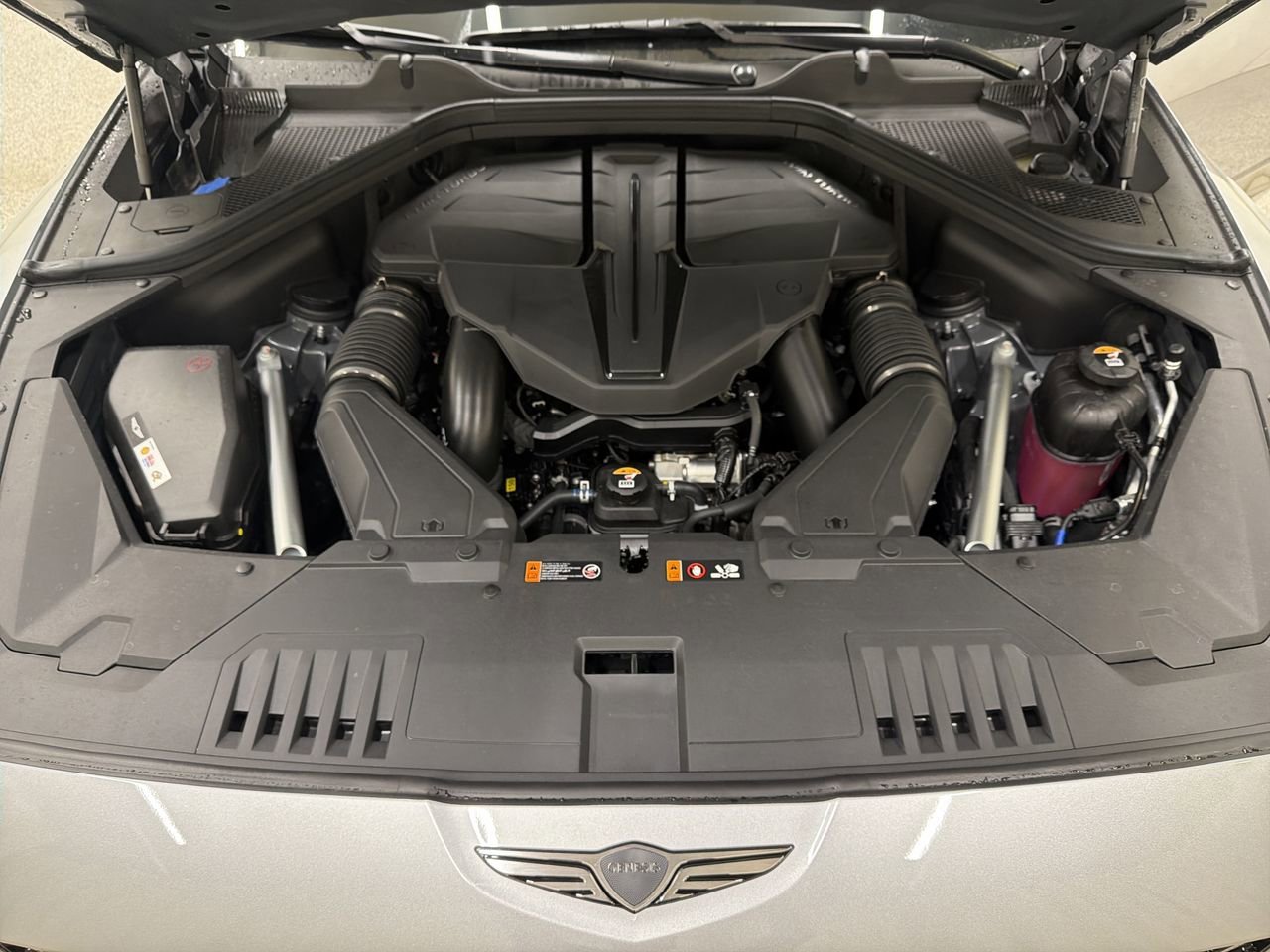 New 2026 Savile Silver Genesis 3.5T E-SC MHEV image 11