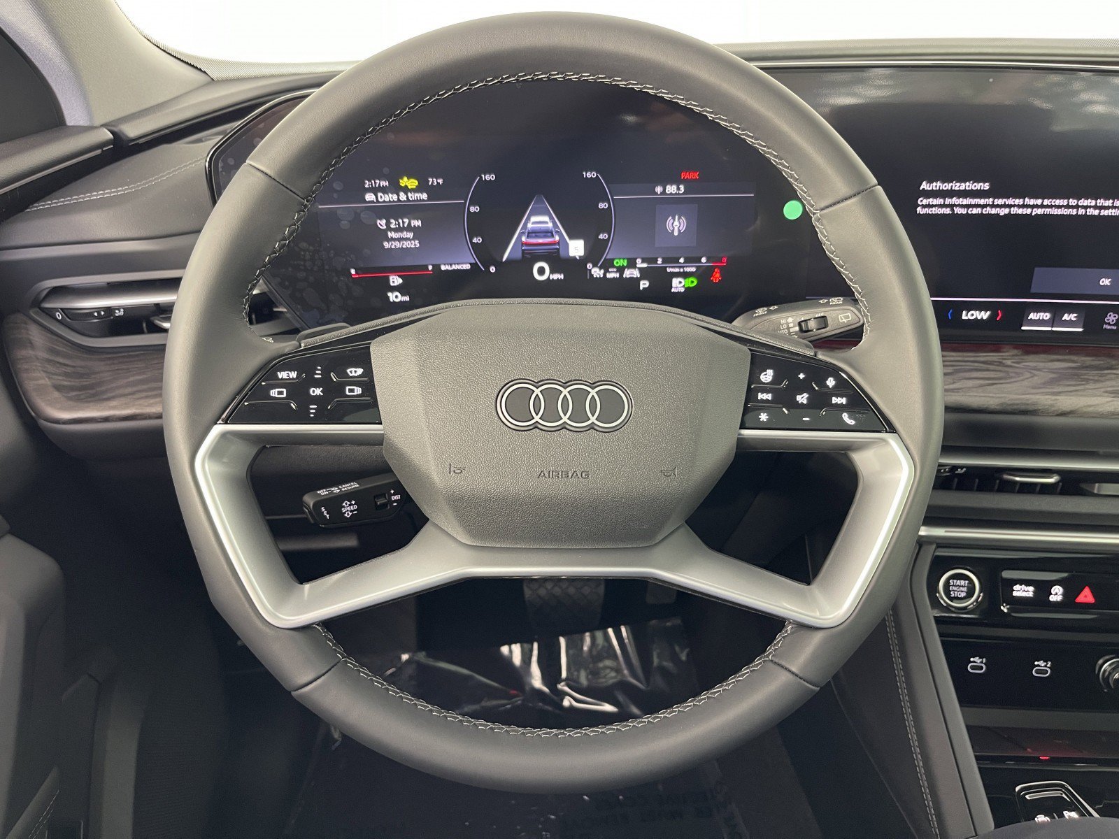Used 2025 Florett Silver Metallic Audi Premium Plus image 22