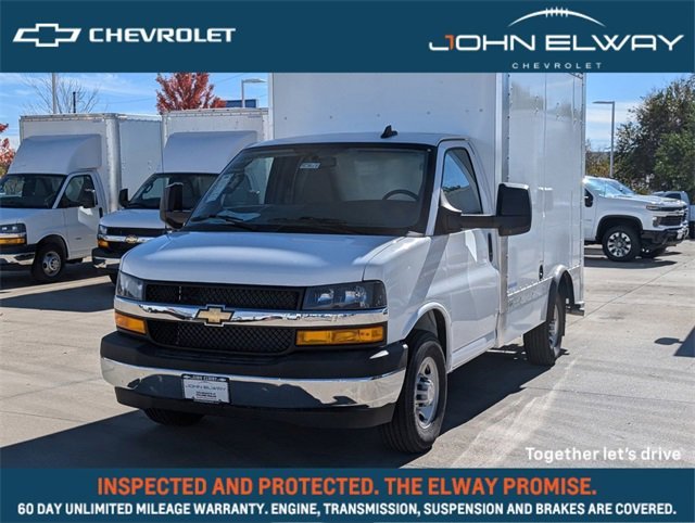2024 Chevrolet Express Cutaway Base