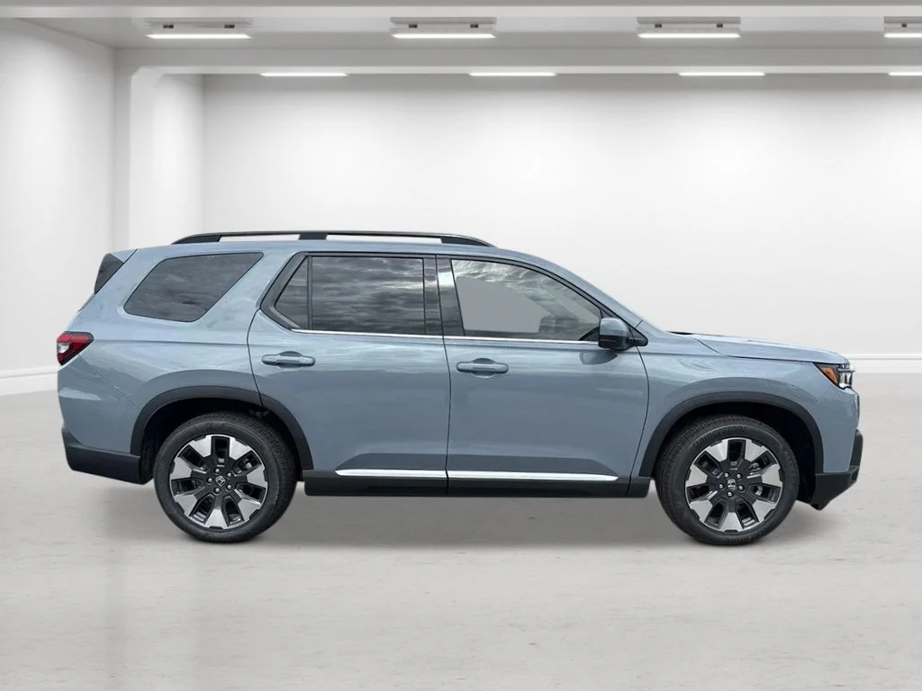 New 2026 Sonic Gray Pearl Honda Touring image 6