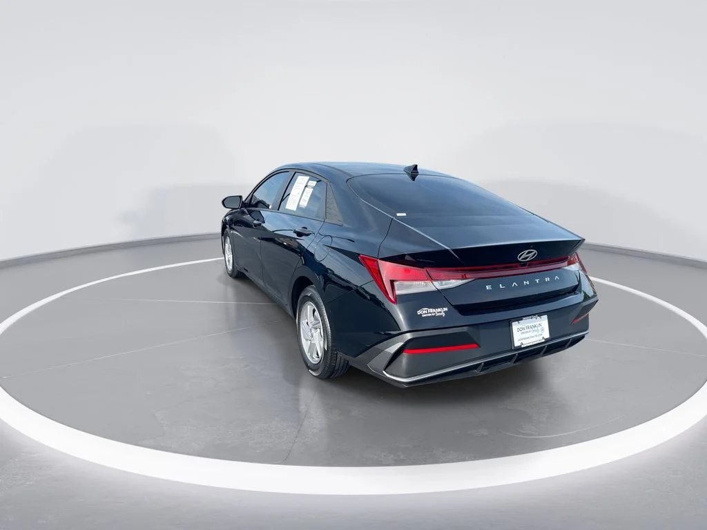 Used 2026 Black Hyundai SE image 6