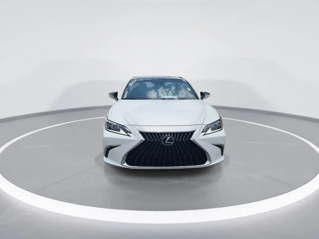 Used 2022 White Lexus 350 image 3