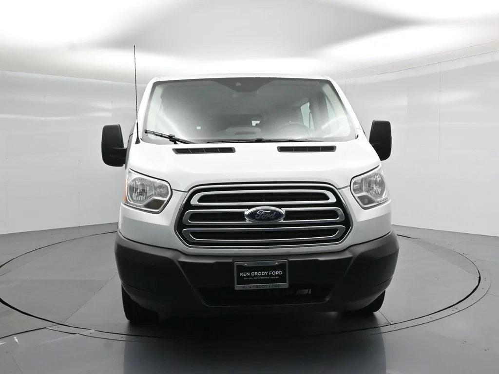 Used 2019 White Ford XLT image 24