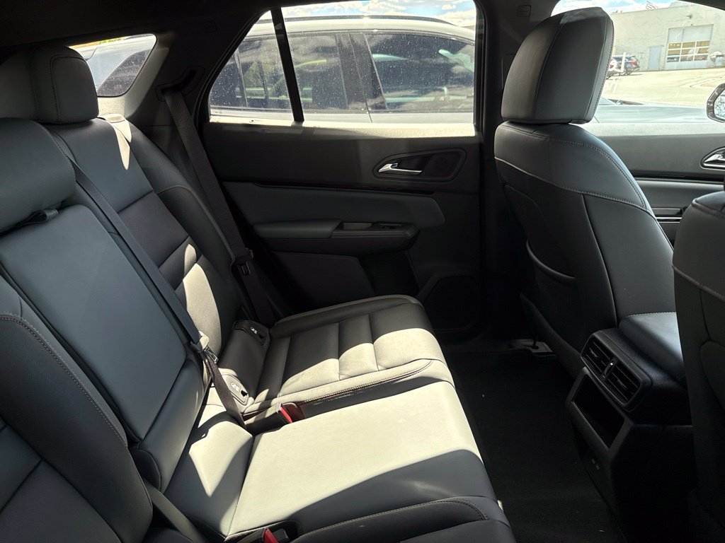 Used 2024 Mercury Silver Metallic Honda Touring image 4