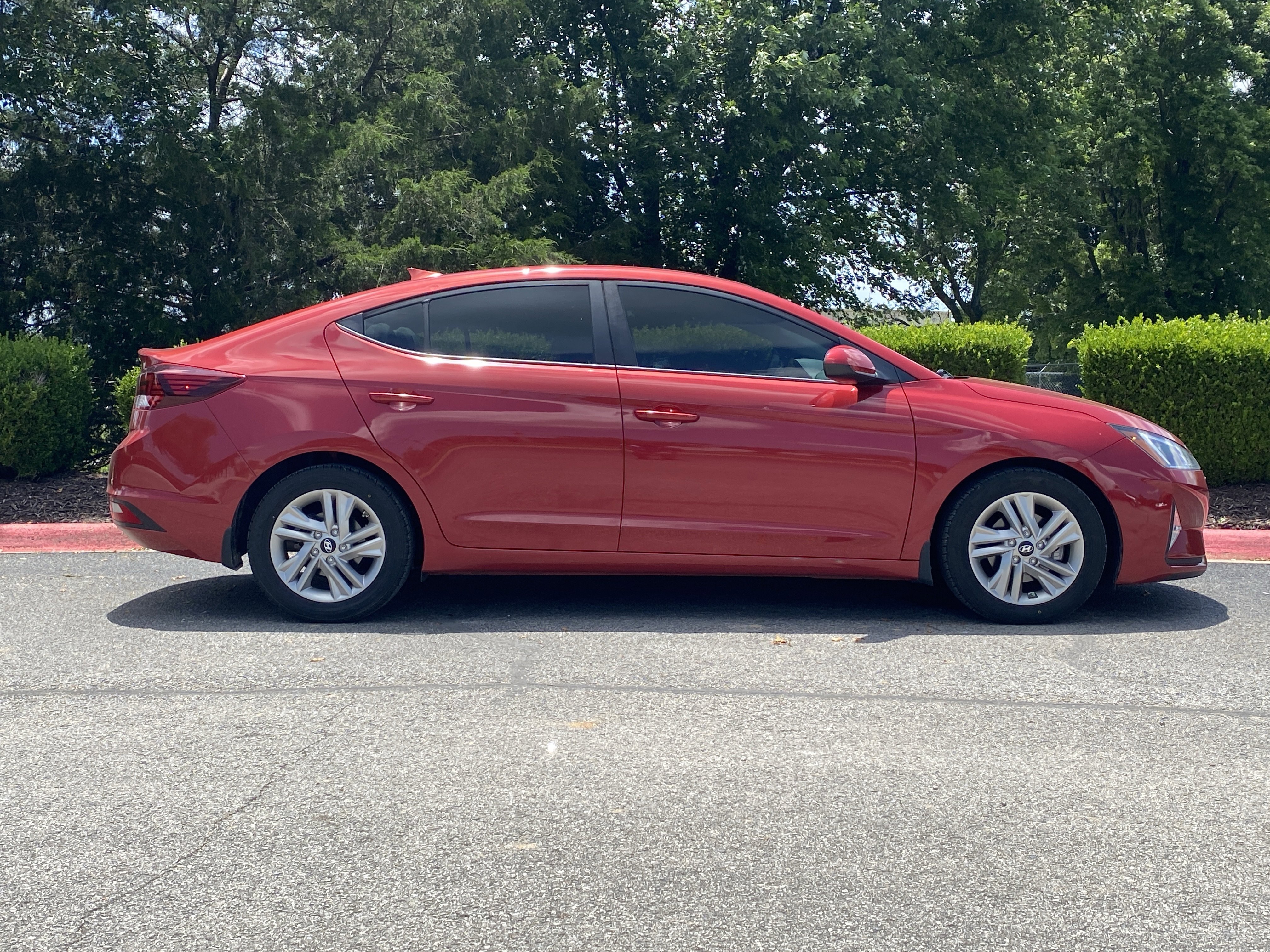 Used 2019 Scarlet Red Hyundai SEL image 2