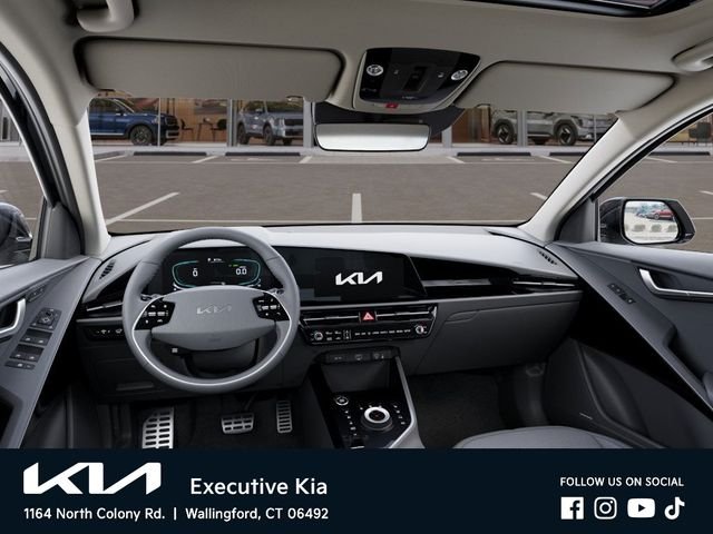2025 Kia Niro SX Touring - Photo 14