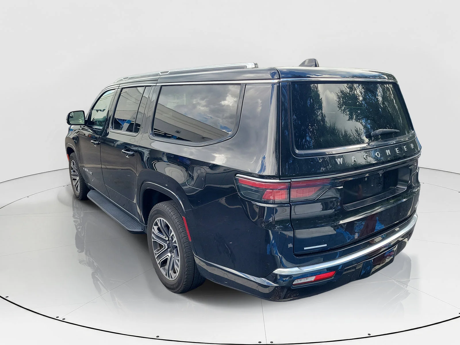 Used 2023 Diamond Black Jeep Series II image 5