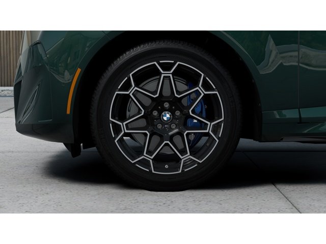 New 2027 Vancouver Green Metallic BMW  image 7