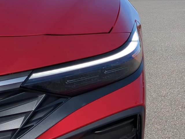 2025 Hyundai Elantra SEL - Photo 37