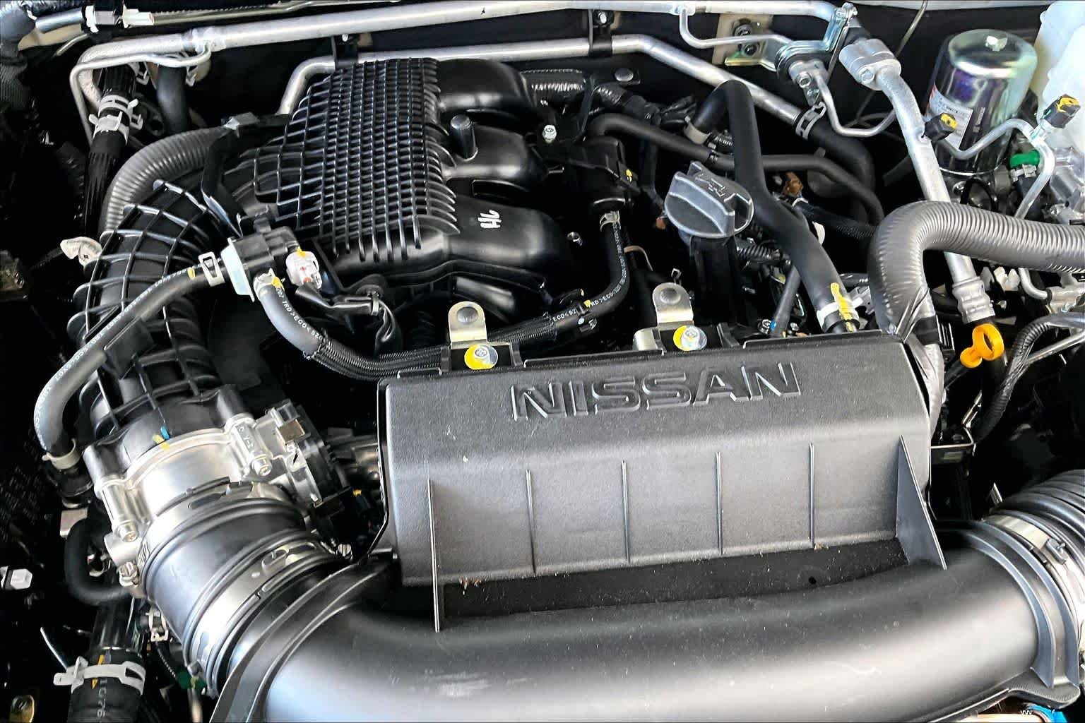 New 2026 Glacier White Nissan S image 17