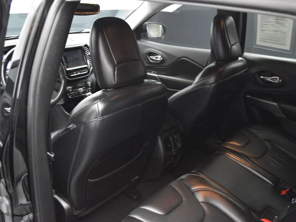 Used 2019 Black Jeep Limited image 18