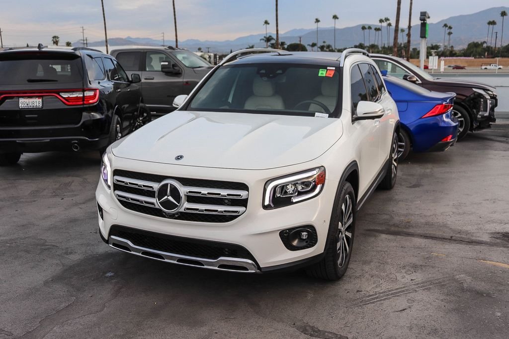 Used 2021 Polar White Mercedes-Benz GLB 250 image 4