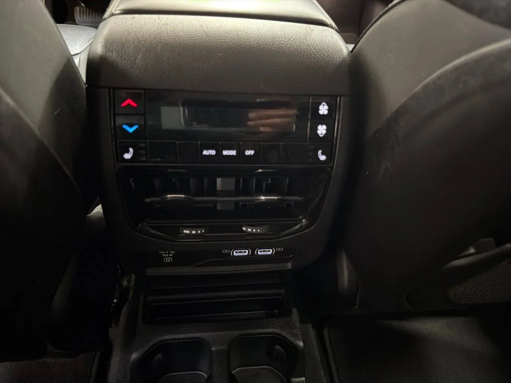 Used 2022 Rocky Mountain Pearlcoat Jeep Limited image 17