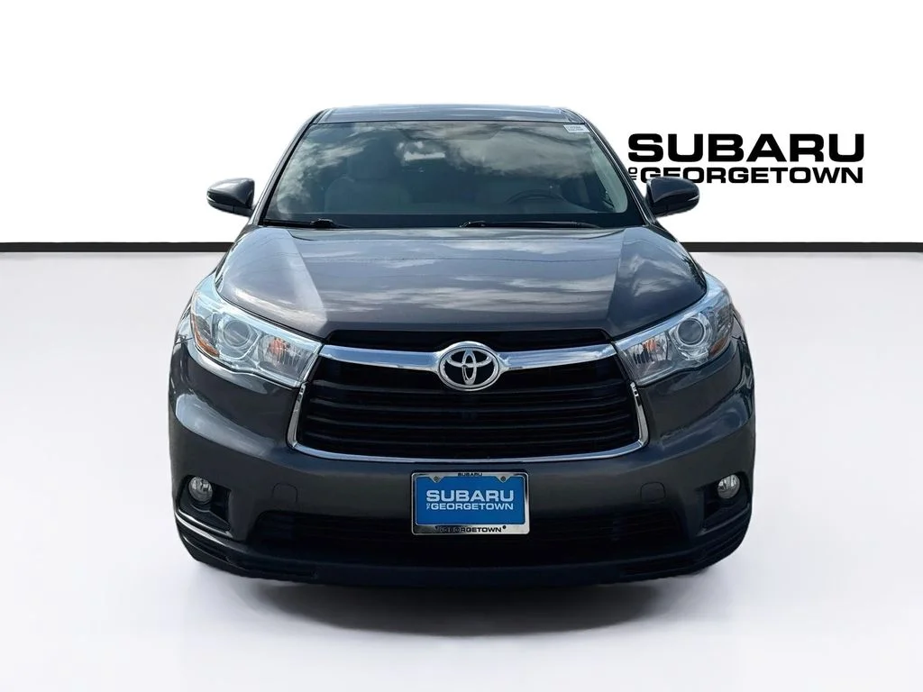 Used 2015 Gray Toyota LE Plus V6 image 2