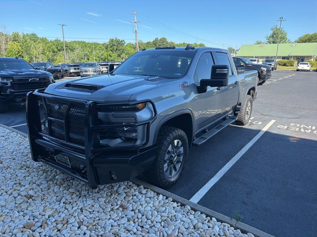 2024 Chevrolet Silverado HD Custom 4WD Crew Cab Standard Box's photo