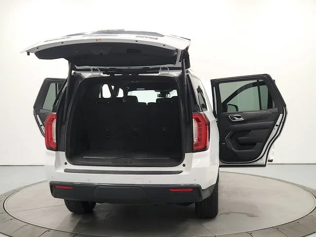 2023 GMC Yukon AT4 - Photo 14