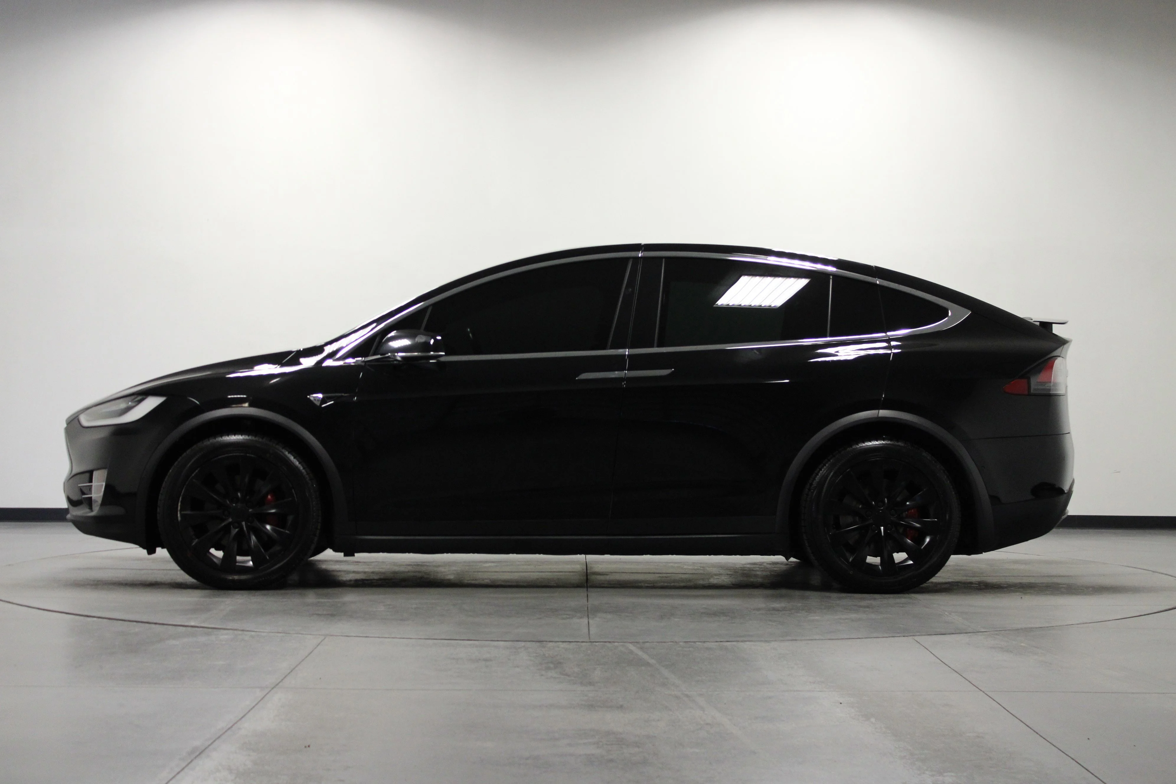 Used 2019 Black Tesla Performance image 7