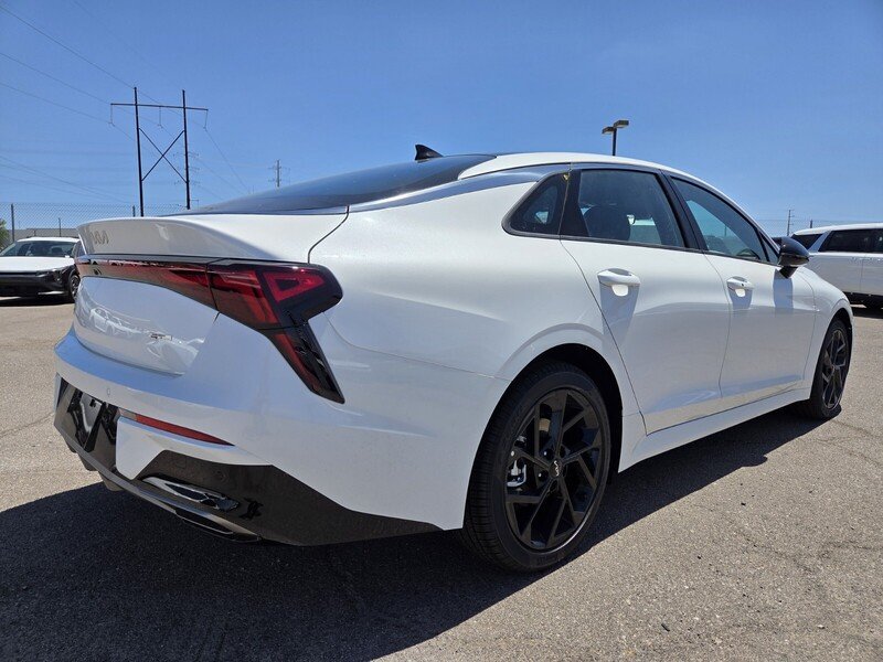 New 2026 Snow White Pearl Kia GT-Line FWD image 3