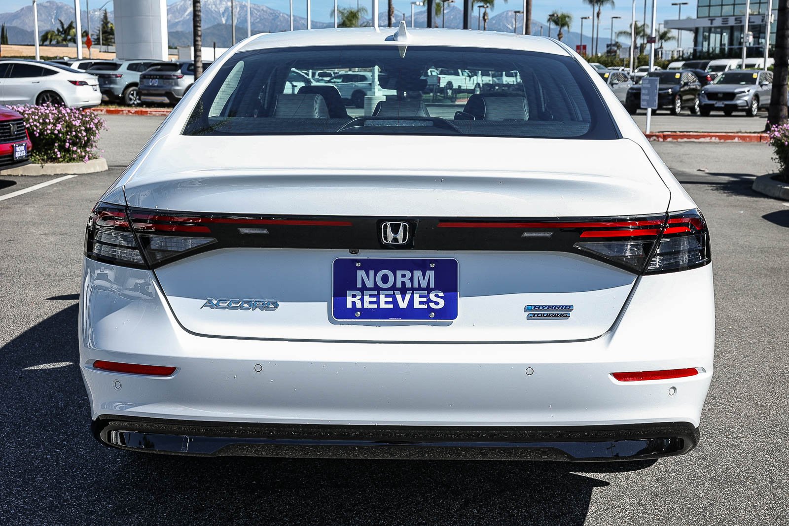 New 2026 Platinum White Pearl Honda Touring Sedan image 5