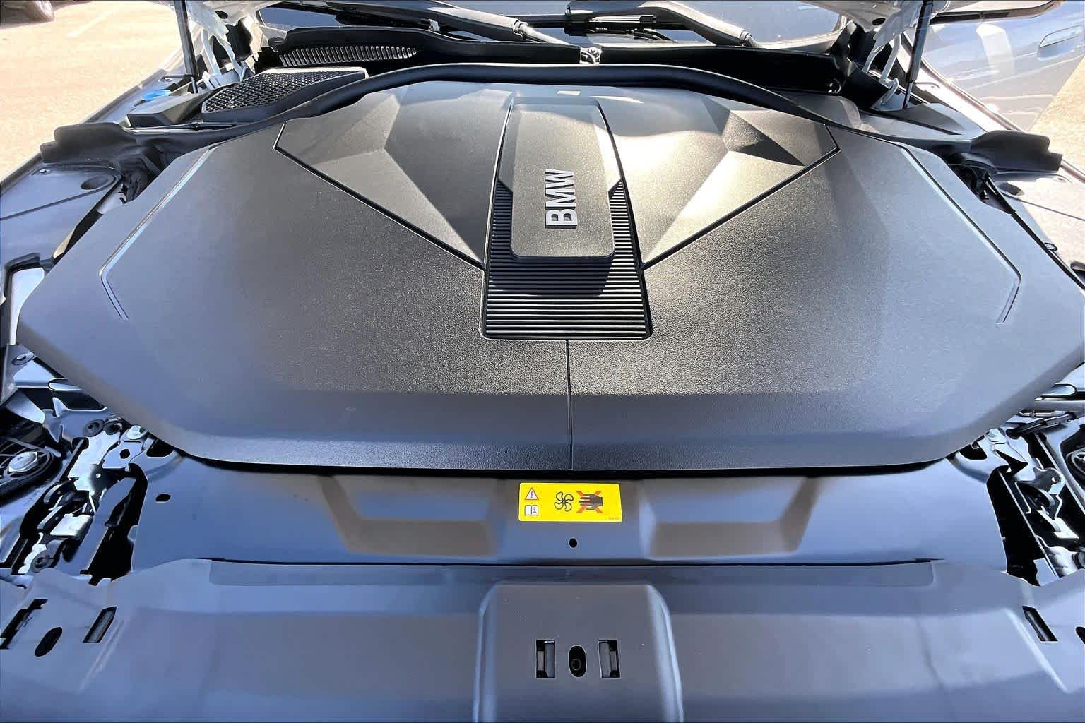 New 2026 Mineral White Metallic BMW eDrive40 image 16