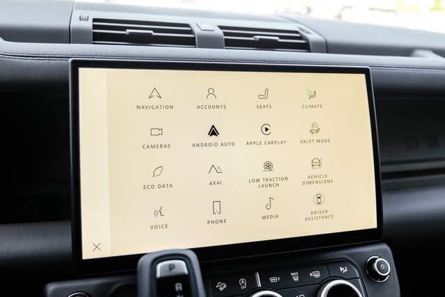 New 2026 Woolstone Green Land Rover S image 40