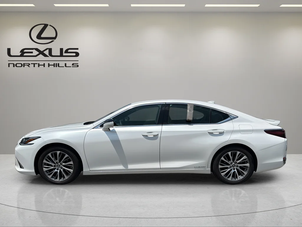 Certified Used 2020 White Lexus 300h image 9