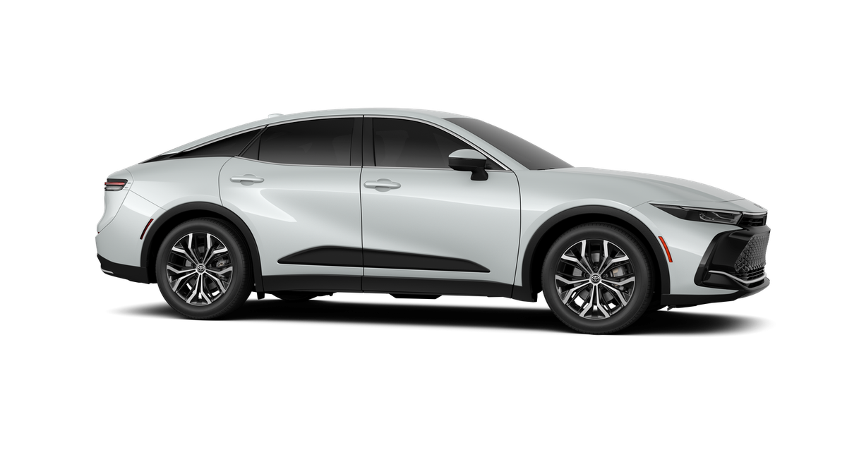 New 2026 Oxygen White Toyota XLE image 35