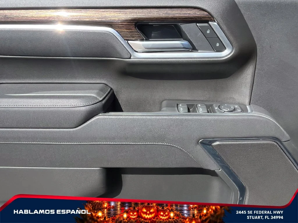 Used 2025 Titanium Rush Metallic GMC Elevation image 24