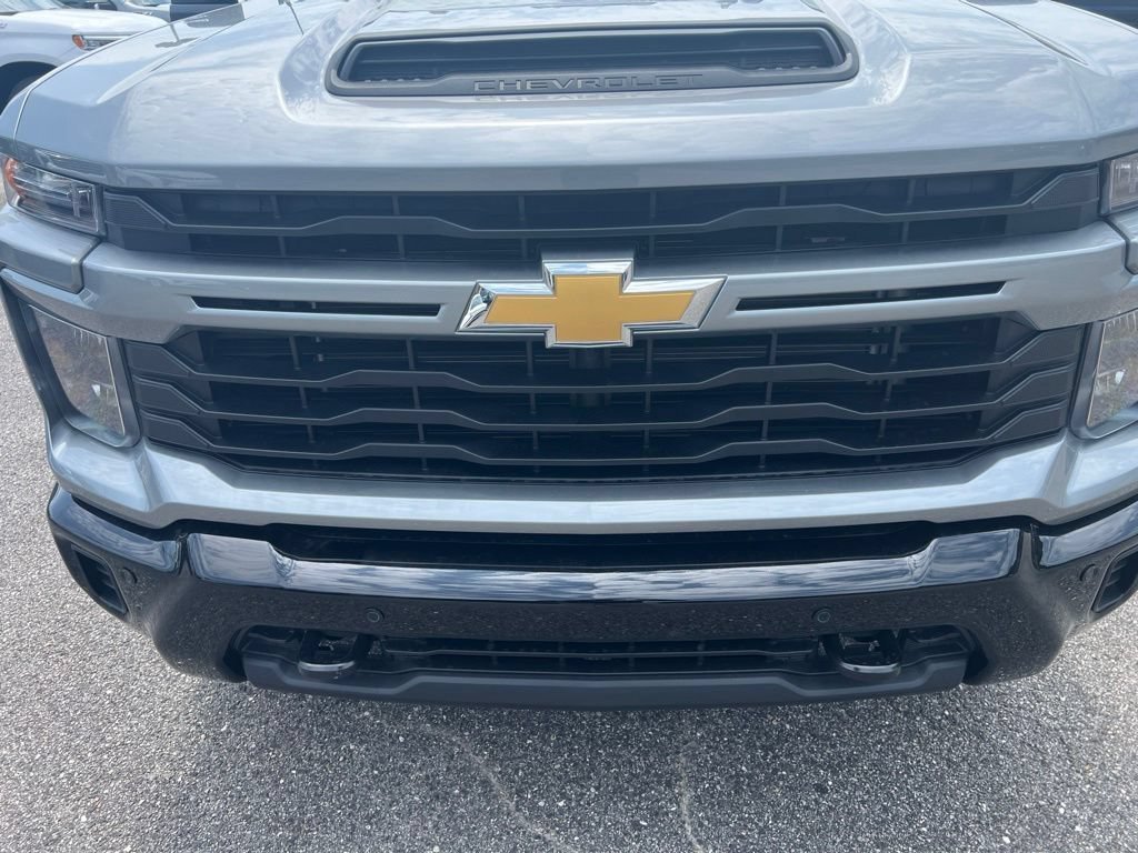 2026 Chevrolet Silverado 2500 HD Custom - Photo 9
