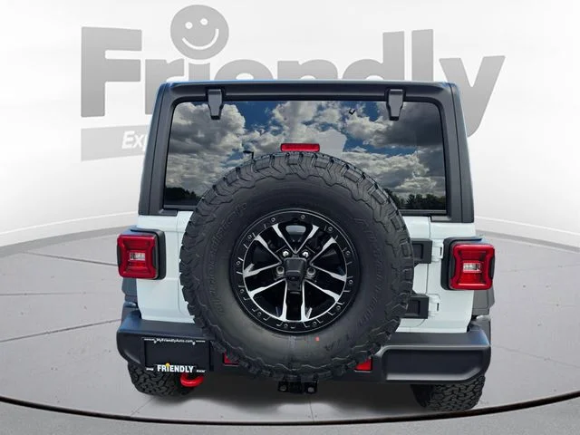 New 2026 Bright White Clear-Coat Exterior Paint Jeep Rubicon image 6