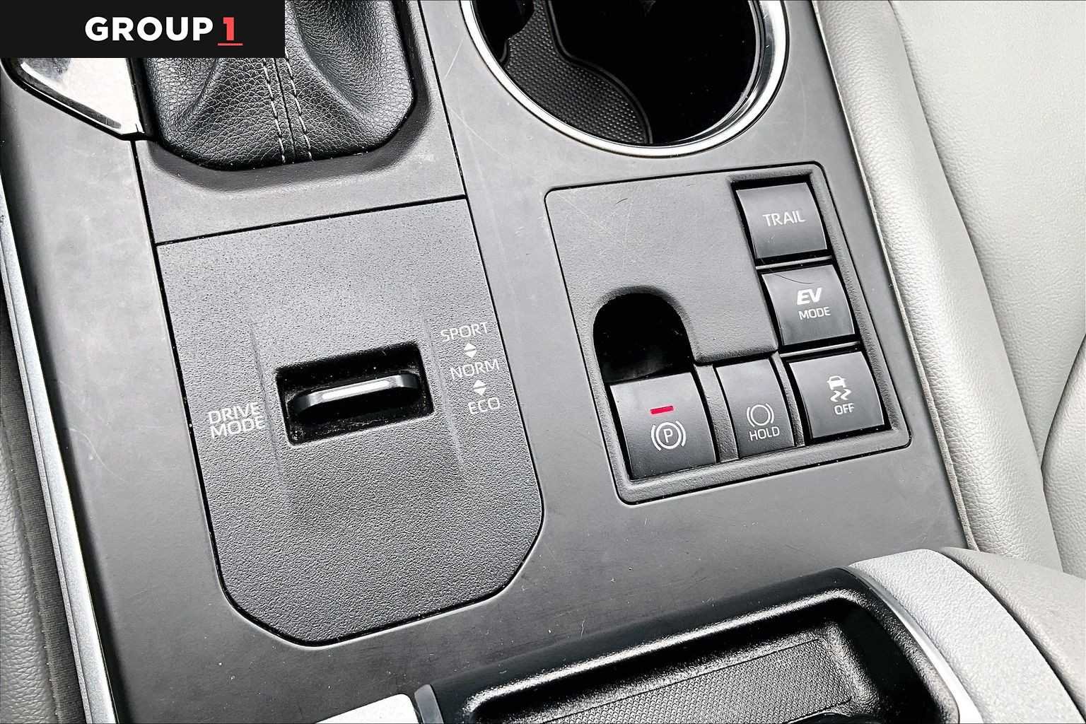 2025 Toyota Highlander XLE - Photo 35